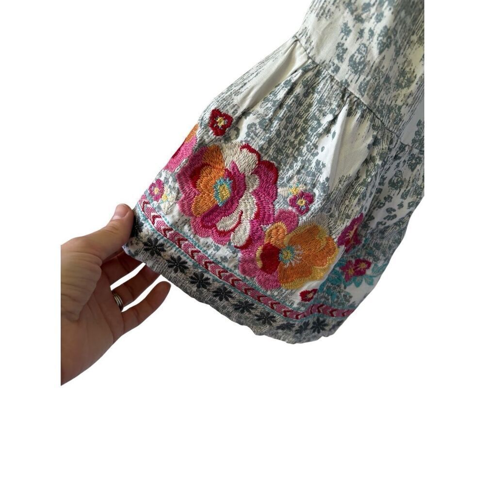 Savanna Jane Boho Top V-Neck Long Bell Sleeve Embroidered Blouse Floral Gray - Picture 10 of 11